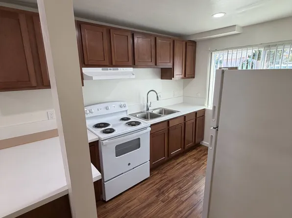 1304 Roxanne Dr, El Cajon, CA