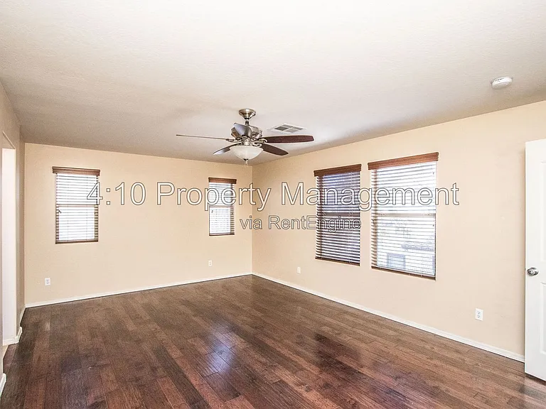 1161 E Boston St — Photo 22