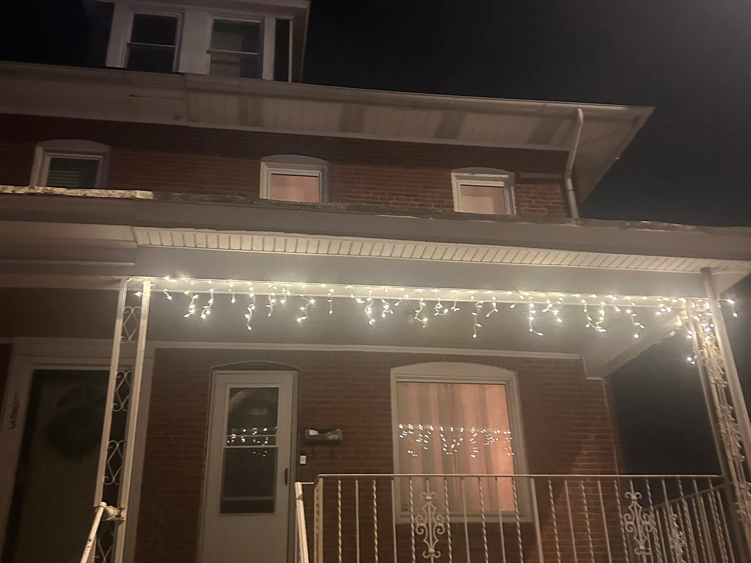 3 bed, 1283 sqft, $2,000 — Photo 1