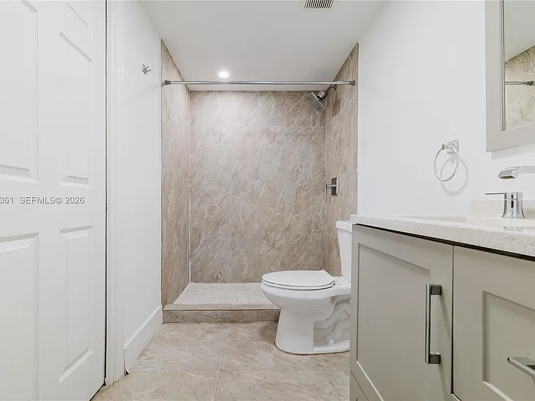 6130 Flagler St — Photo 12