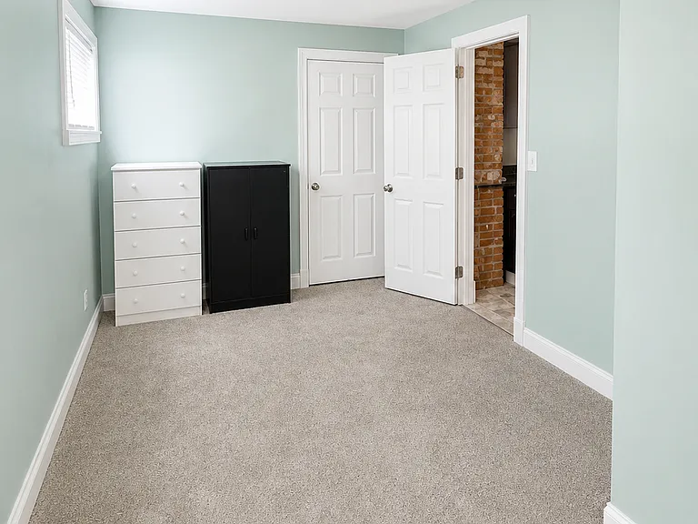 238 Richmond Ave #1 — Photo 6