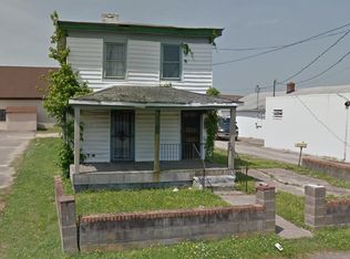 24 S Crater Rd, Petersburg, VA 23803