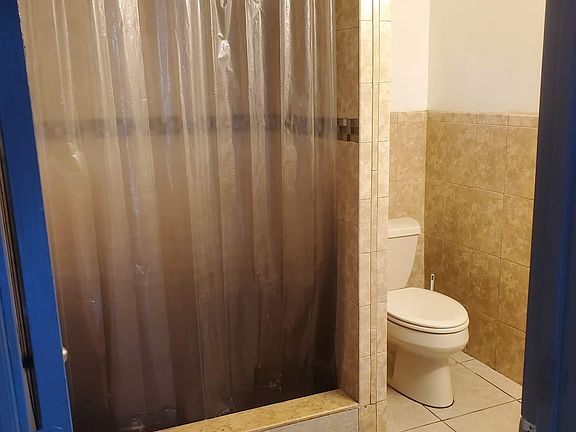 5th image of 2485 NW 61st St #2