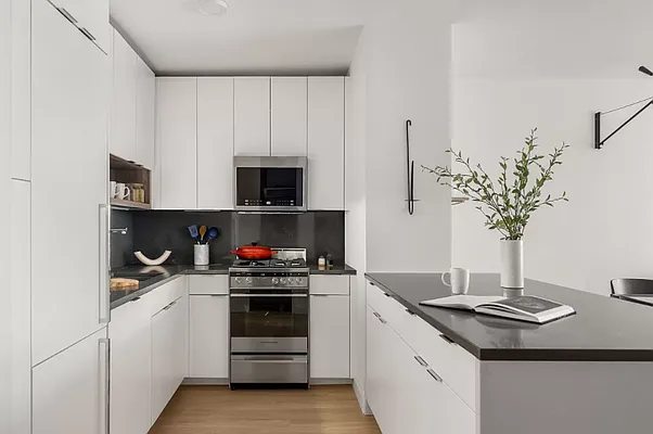 Rented by Greystar | media 28