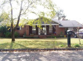 1426 E 2nd St, Tuscumbia, AL 35674