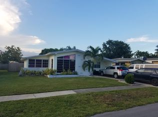 7441 Taylor St, Hollywood, FL 33024