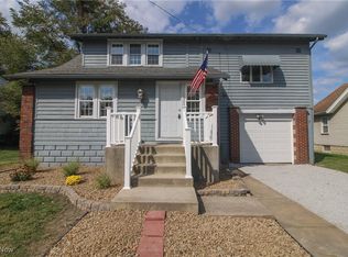 5256 Center Rd, Lowellville, OH 44436