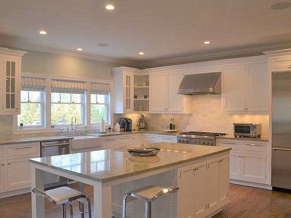 2nd image of 3 Pine Ln