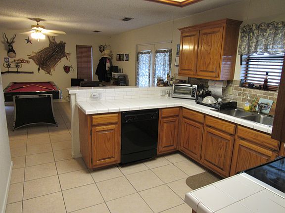 3rd image of 2026 Plantation Dr