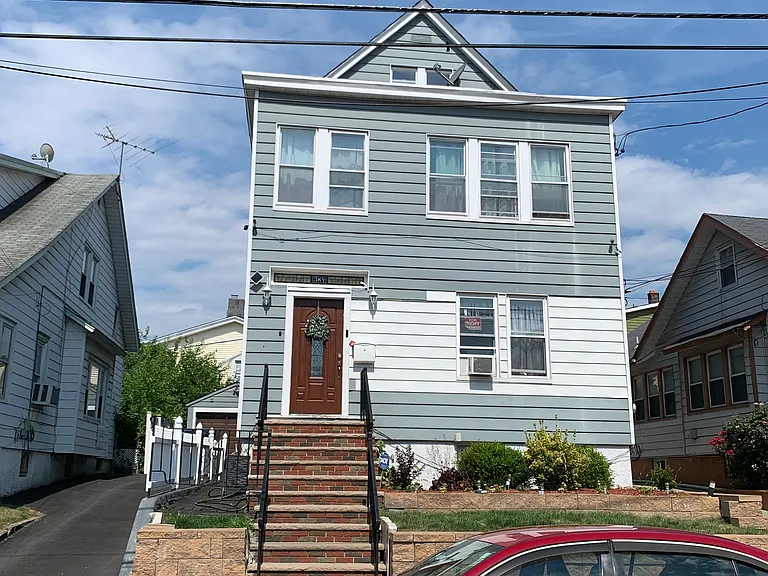 384 E 19th St #2 — Photo 10