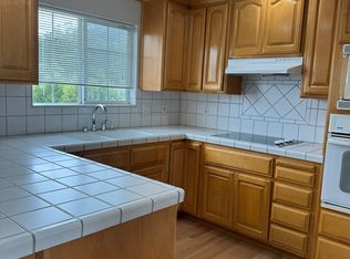 759 Johnston St, Half Moon Bay, CA 94019
