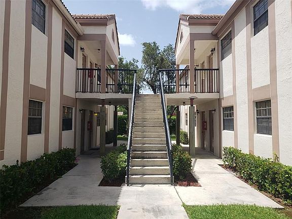 3rd image of 12252 Royal Palm Blvd #B-3