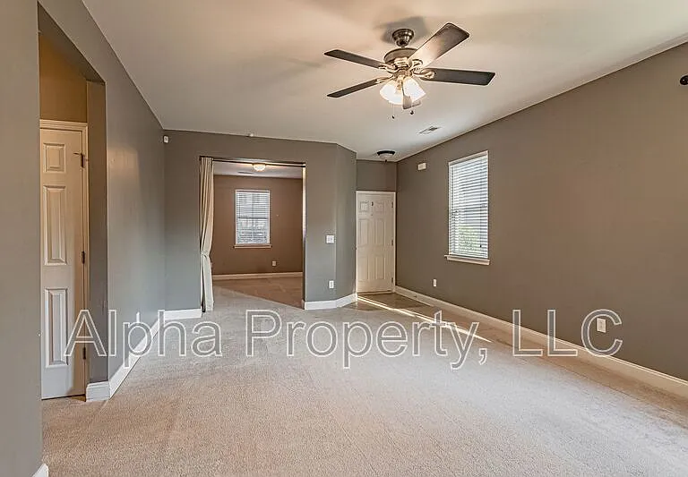 135 Raven Hill Way — Photo 8