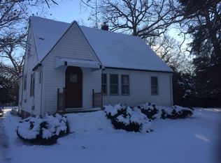 1423 3rd St, Winthrop Harbor, IL 60096