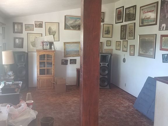 4th image of 6951 Meadowbrook Dr