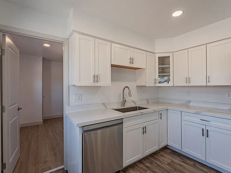 102 E Santa Cruz Dr — Photo 13