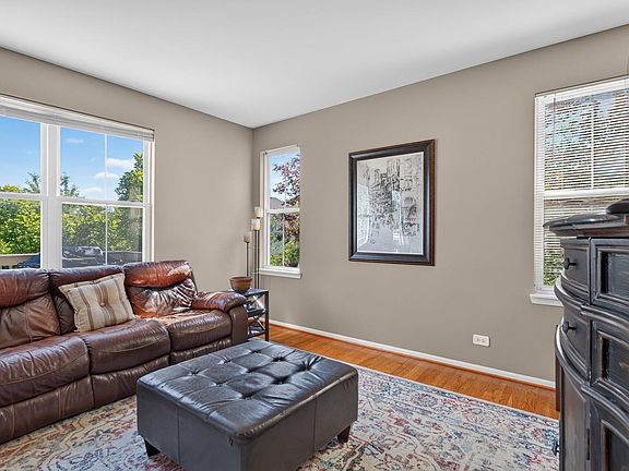 4th image of 478 Peregrine Pkwy