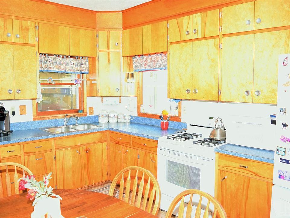 2nd image of 1200 E Adams Ave