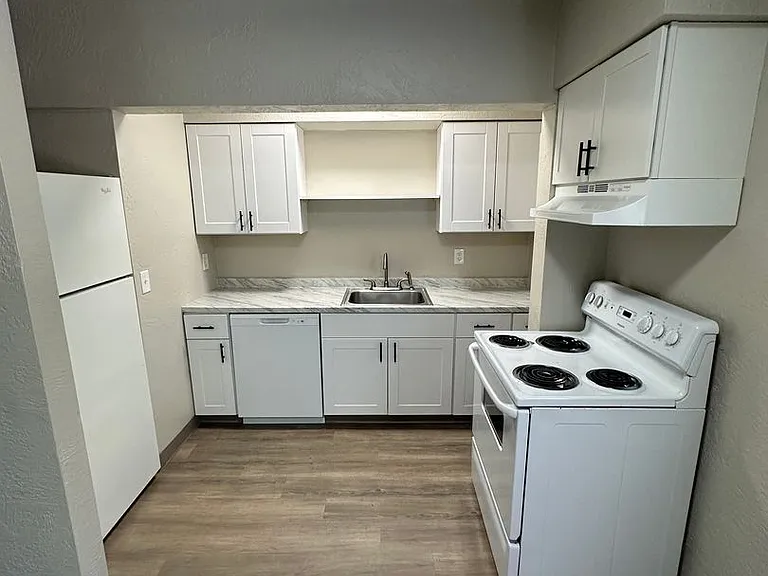 3007 NW Harrison Blvd #3 — Photo 5