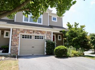 122 Red Maple Ln, Mountville, PA 17554