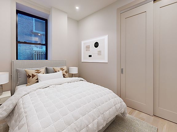 5th image of 250 W 91st St APT 2C