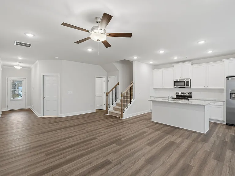2260 Chant St — Photo 18