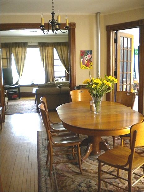 Dining towards living