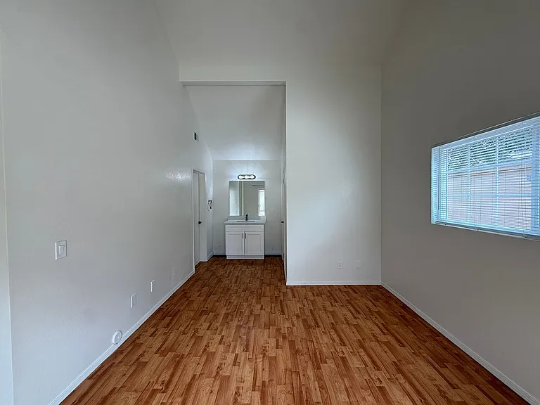 1422 Eagle Ct — Photo 26