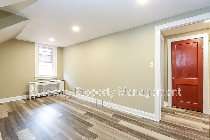 2 bed, 1.0 bath, $2,000 — Photo 4