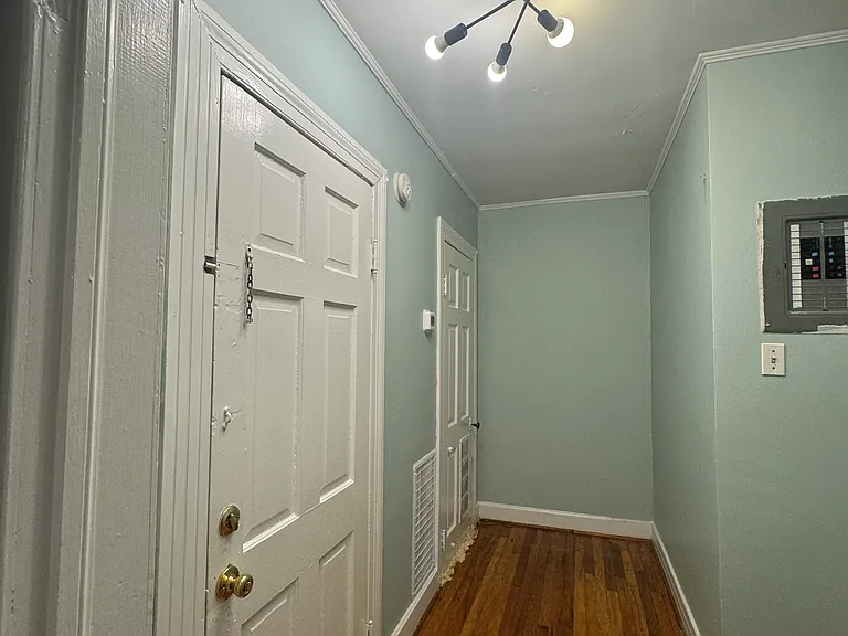 1412 Virginia St #3 — Photo 17