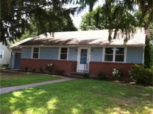 25 Beverly Ave, Uxbridge, MA 01569