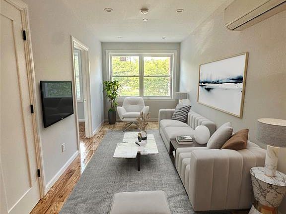 3rd image of 442 Fountain Ave #1