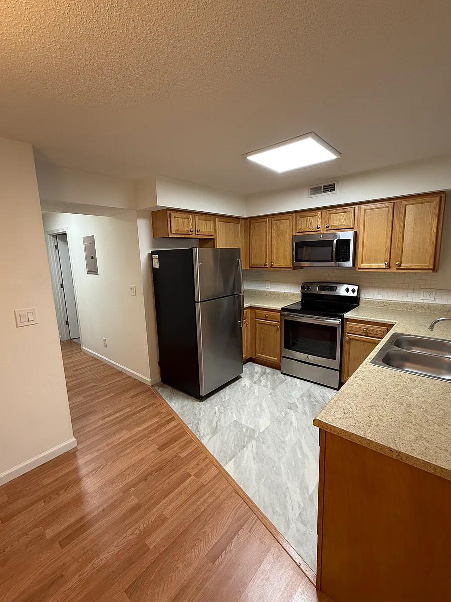 Building Photo - 1201 El Kay Ct #18