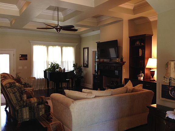 Great Room w/Coffers