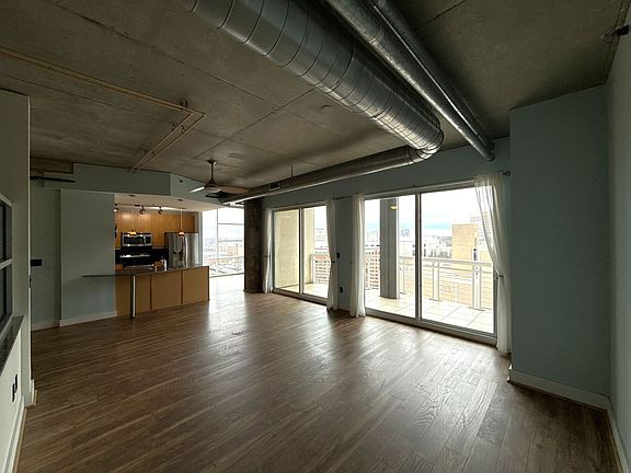 2nd image of 505 E 6th St Unit 810