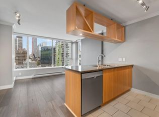 1001 Richards St #1401, Vancouver, BC V6B 1J6