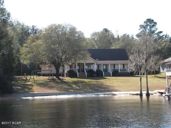 290 Lakepoint Rd, Alford, FL 32420