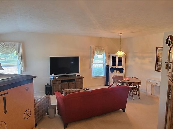 5th image of 1790 Brandonhall Dr