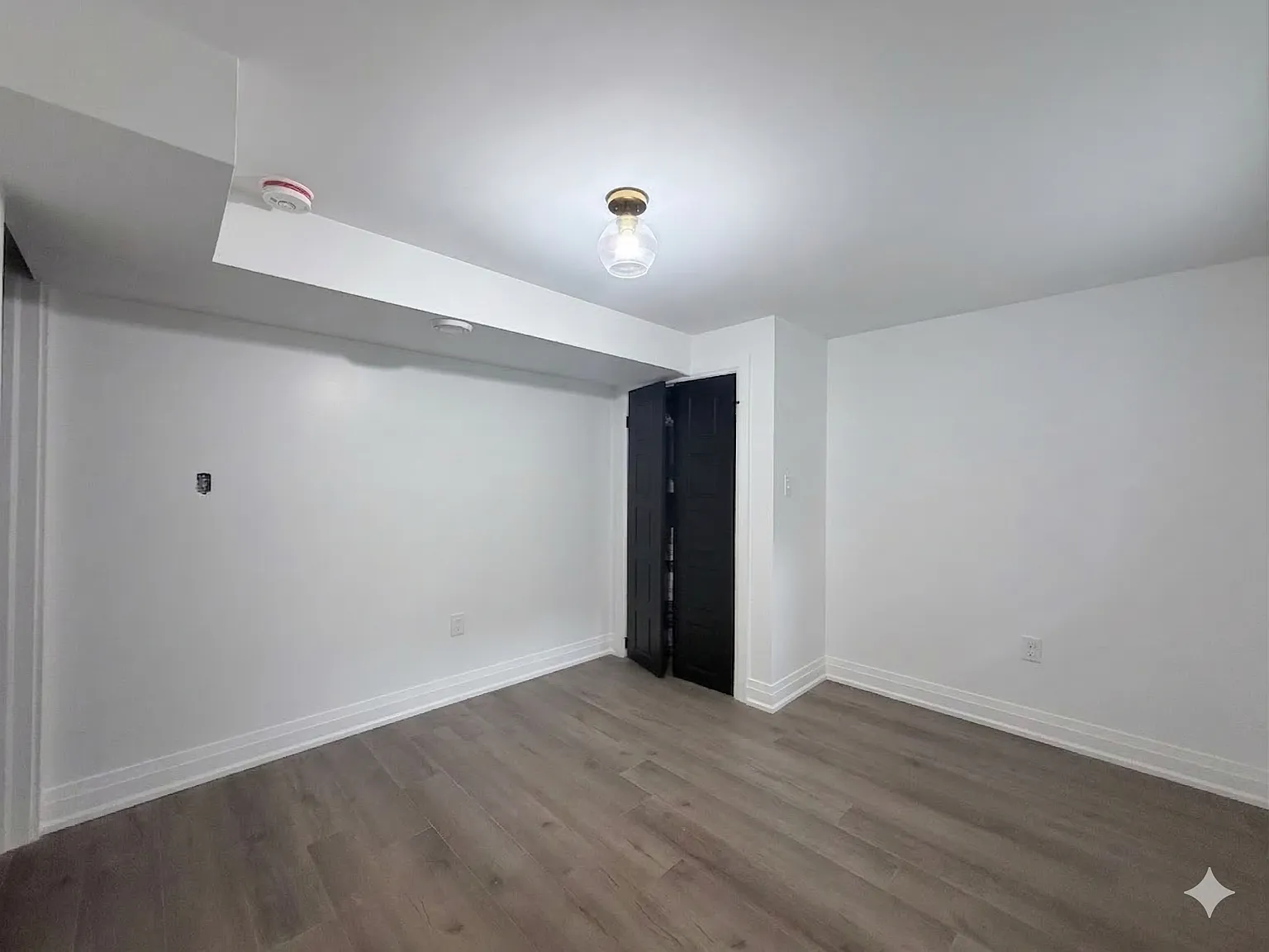 184 Ottawa- Basement — Photo 4