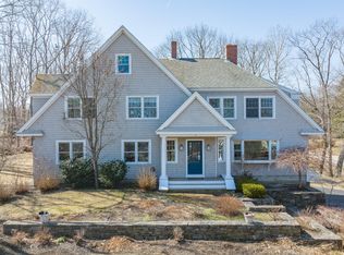 9 Waumbek Rd, Cape Elizabeth, ME 04107
