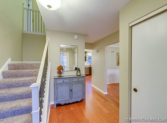 2nd image of 6S177 Country Dr