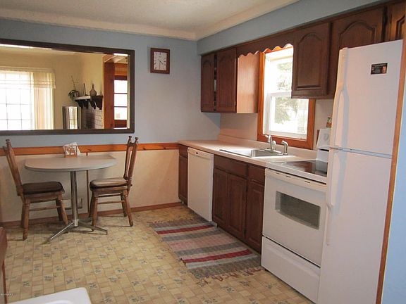 5th image of 1261 W 32nd St