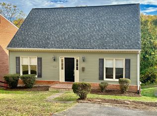 1552 Terrace Rd SW, Roanoke, VA 24015