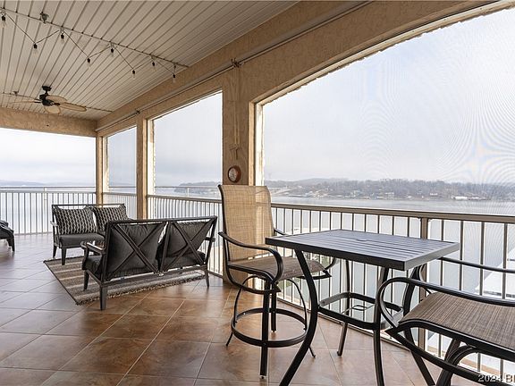 2nd image of 184 Plaza Gardens Ct Unit 5A
