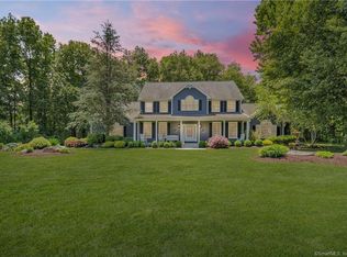 43 Parkwood Rd, Trumbull, CT 06611