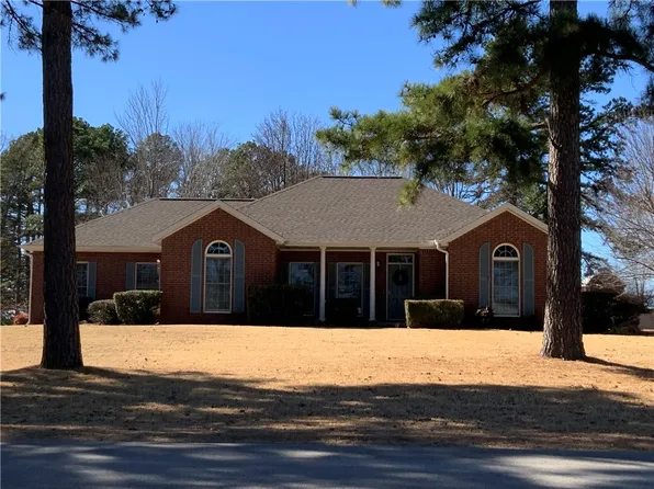 902 Bluffside Dr, Huntsville, AR 72740