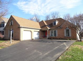 301 Laurel Oak Ln, Lancaster, PA 17602