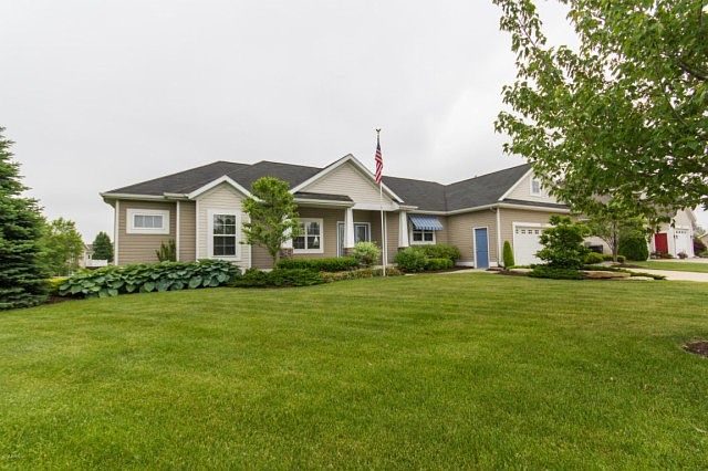 1st image of 8870 Amethyst Dr