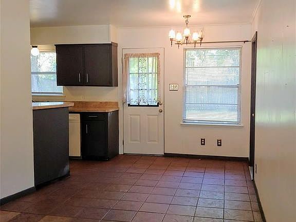 4th image of 5311 Briarbend Dr