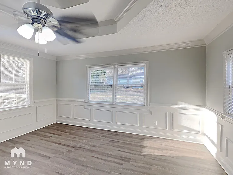585 Oak Way — Photo 9